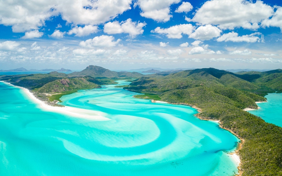 Whitsundays adventure tour in Australia